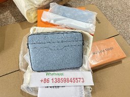 qiqiyg.com whatsapp:+8613859845573 | 2025 HOT SALE! Wholesale Fashion Handbags & Clothes – Top Quality at Best Price  