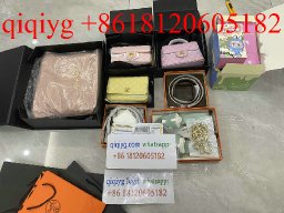 qiqiyg.com WhatsApp:+8618120605182 Vogue Approved Styles | Clothing, Shoes & Belts Collection Tax-Inclusive Pricing 