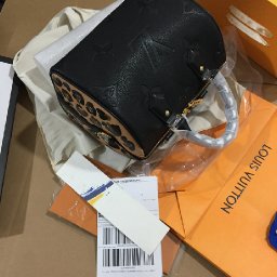 2025 New Arrivals update everyday - qiqiyg.com whatsapp 8618120605182 Q075.jpg
