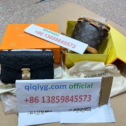 qiqiyg-contact-2.JPG